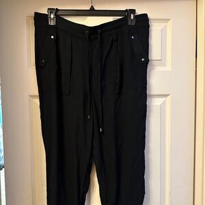 Blue Earth || Black Gathered Ankle Pants || Size XL || 100% Rayon